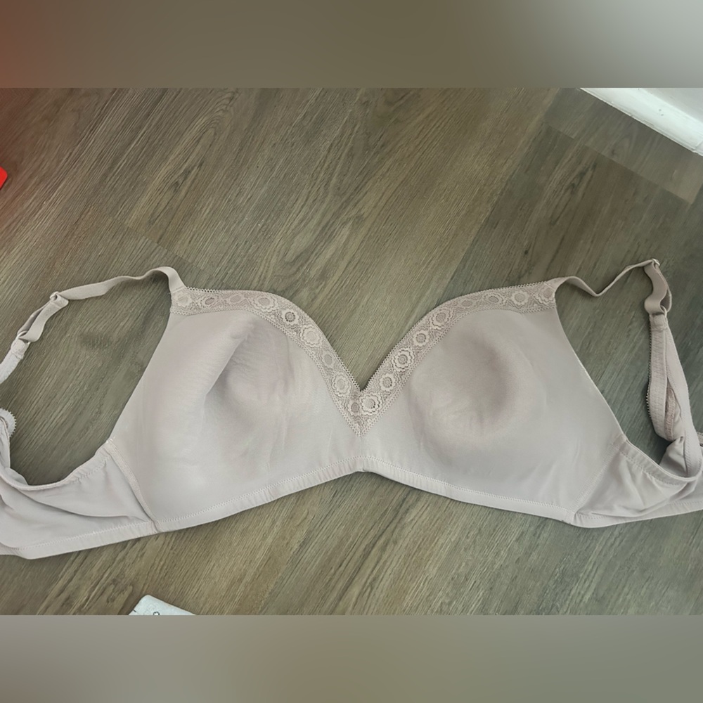 aerie Light Mauve Lace Trim Wireless Bra